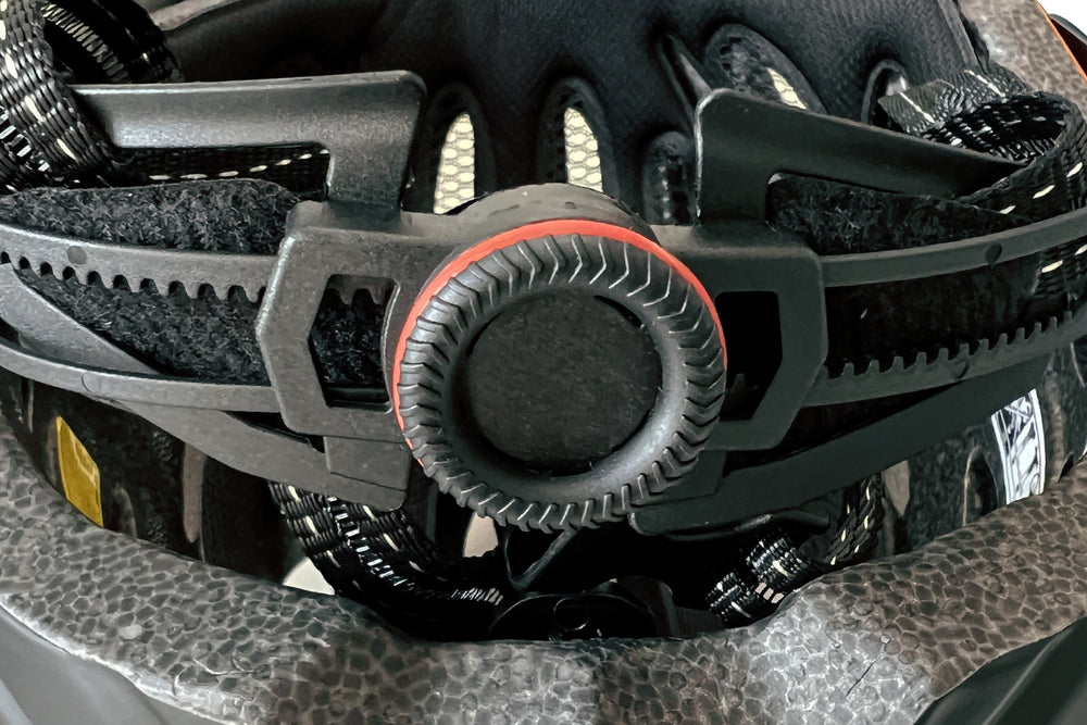 Aerodynamic Brim Ebike Helmet with Rear Light - Image 5