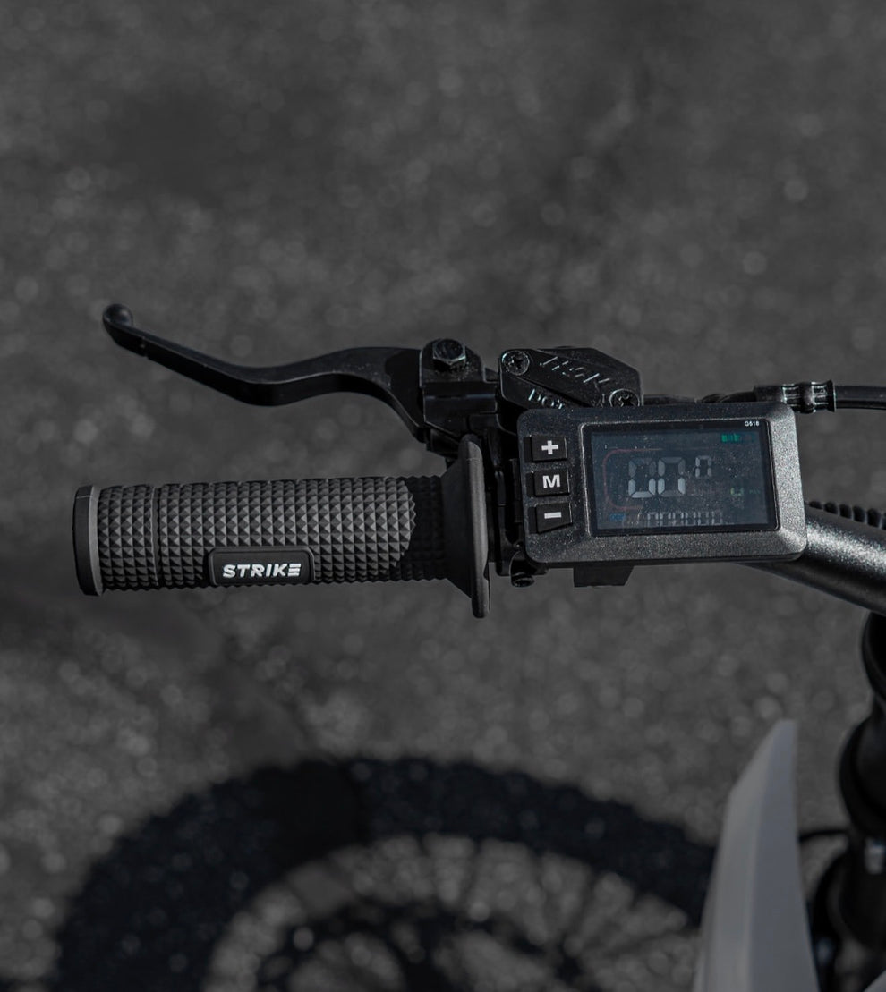 Strike Shadow 48v Electric Dirt Bike for Kids & Youth by Throne Cycles - Image 6